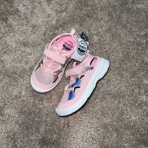 New Oshkosh Girls Pink Sneakers